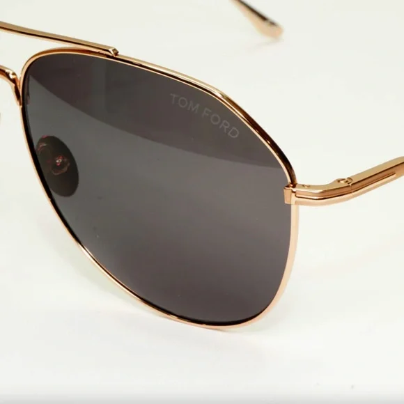 TOM FORD Titanium Cyrus Aviator Sunglasses TF747 Purple display picture 1